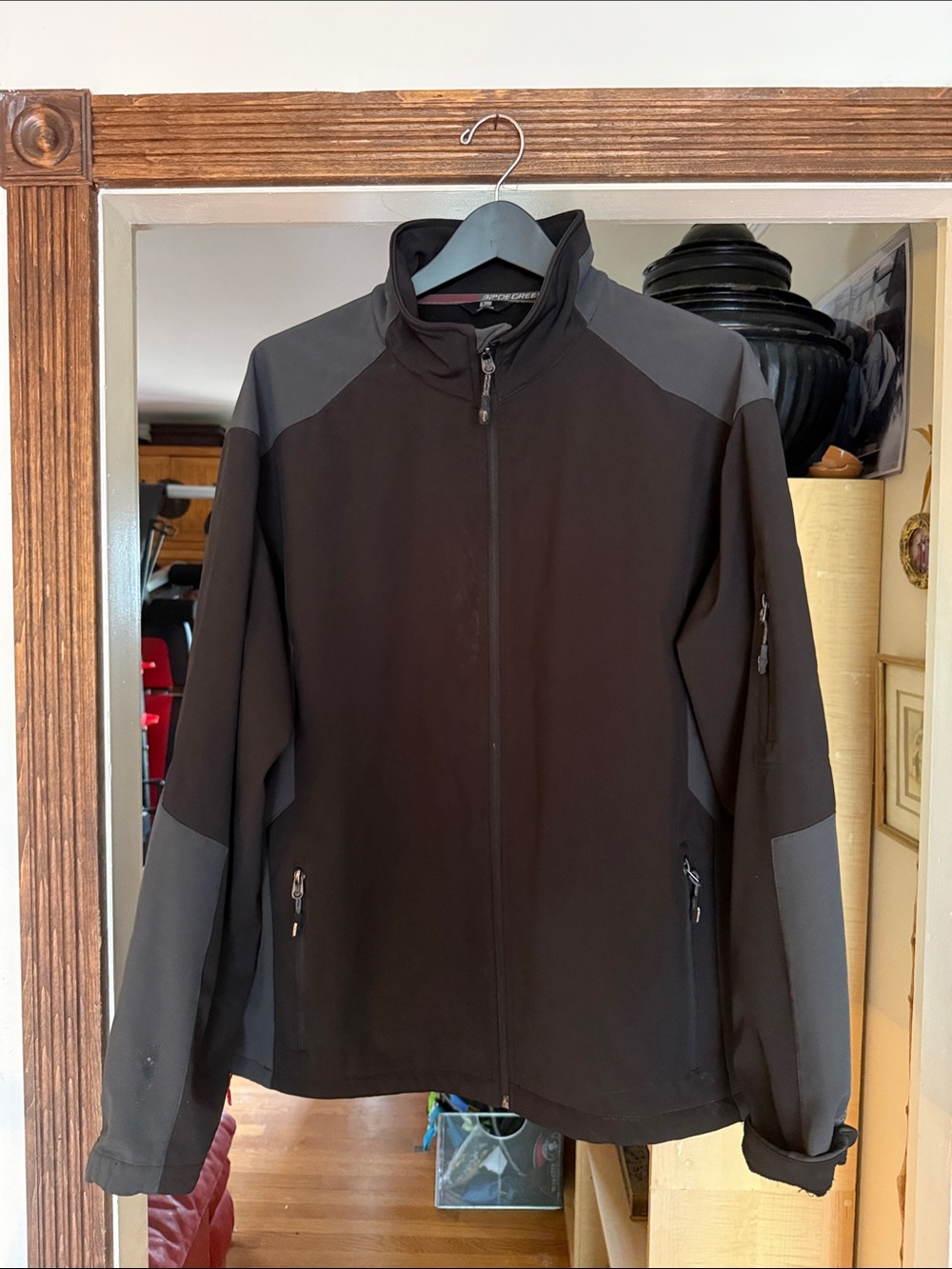 EXCELLENT condition fully lined WEATHERPROOF multi-season Jacket